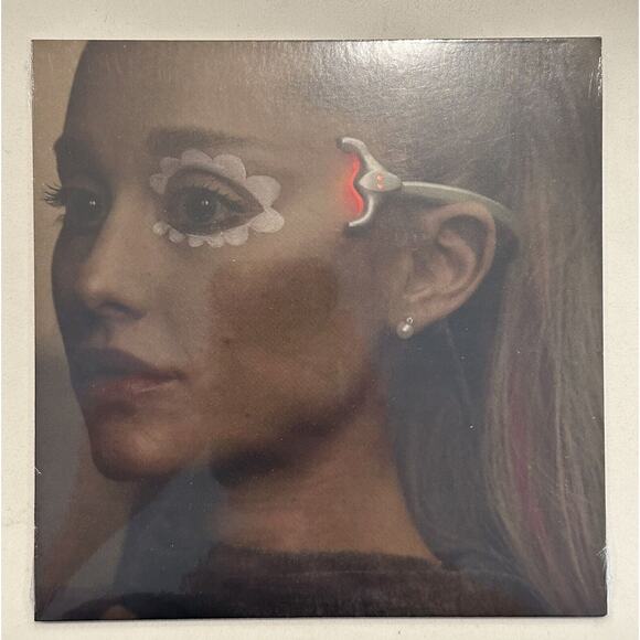Ariana Grande We Can't Be Friends 7" Vinyl - Picture 2 of 11